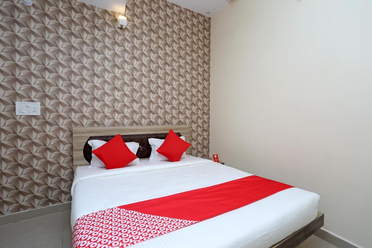 Oyo Flagship 11549 Crystal Inn Jamshedpur Exterior photo