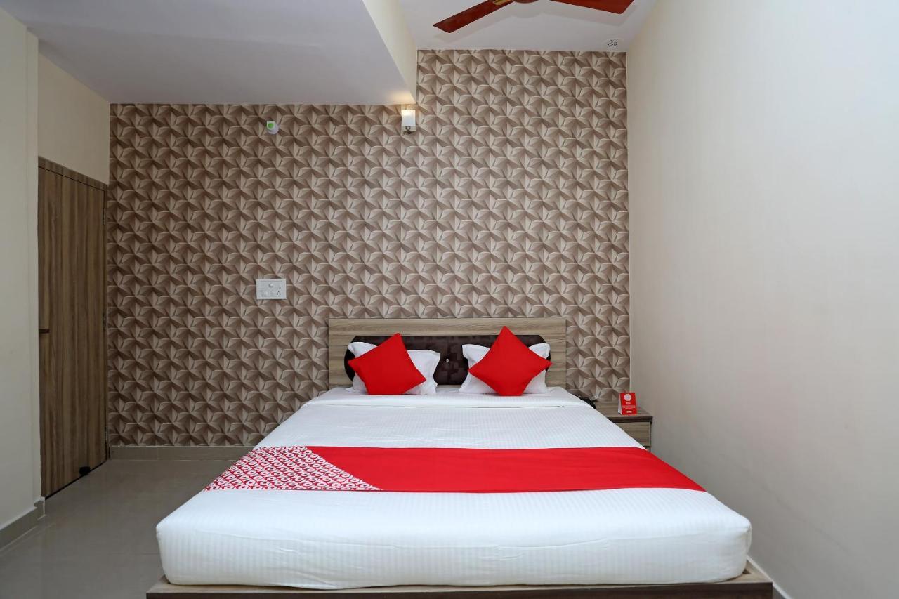 Oyo Flagship 11549 Crystal Inn Jamshedpur Exterior photo